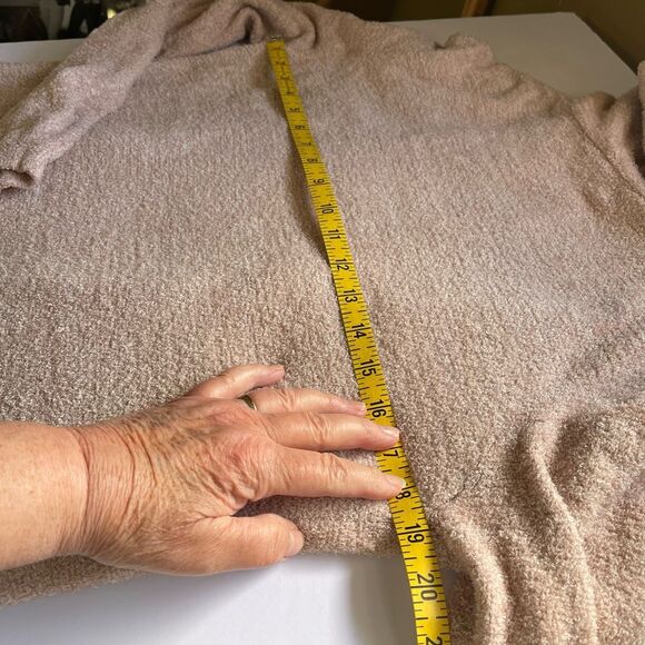 BAREFOOT DREAMS cozy chic lite size M hooded open front cardigan. - Picture 5 of 8